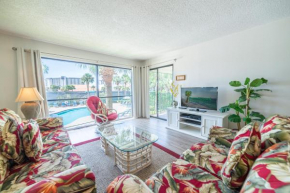 Edgewater Villa 2713 'Palm Of His Hand'
